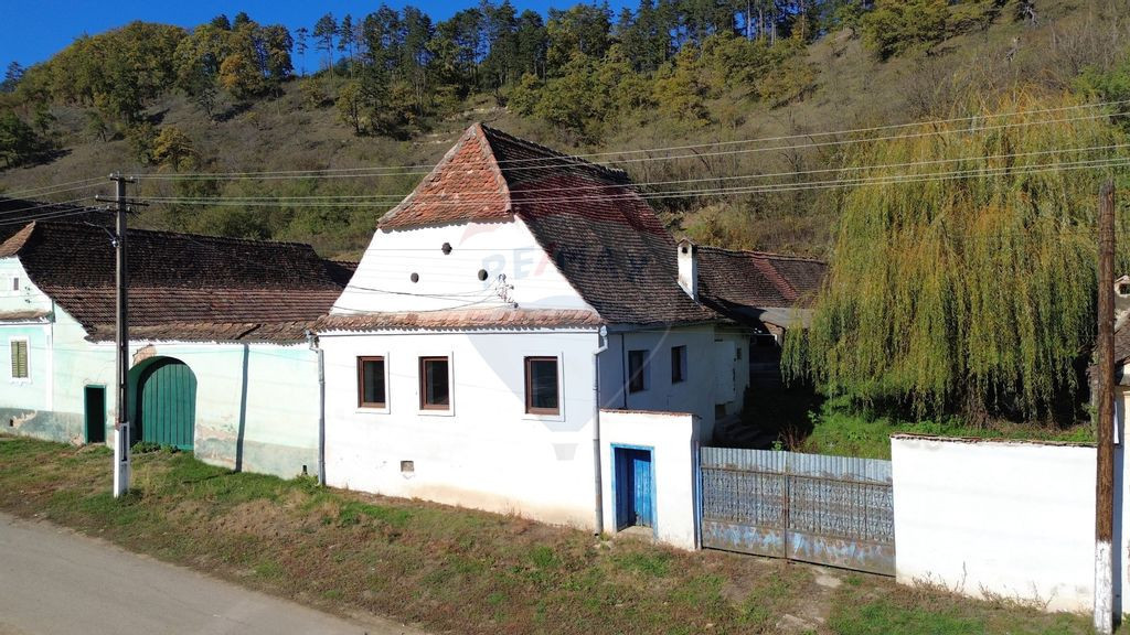 Casă săsească în Valchid, judetul Sibiu cu scoala si ...