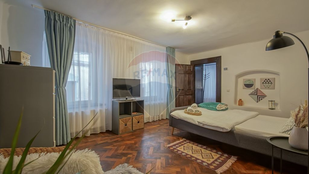 Apartament cochet, strada Poarta Schei, în circuitul tur...