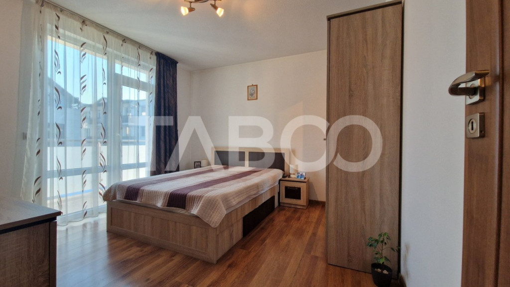 Apartament de vanzare cu 3 camere etajul 1 la intrare in Arh