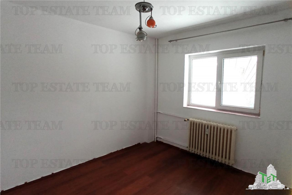 Apartament 2 camere bloc 1982 de in zona Pantelimon