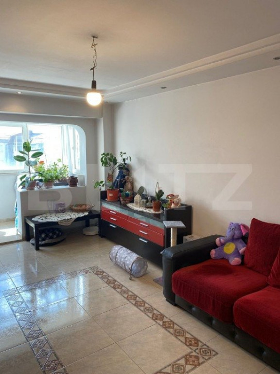 Apartament, 4 camere, zona Orizont