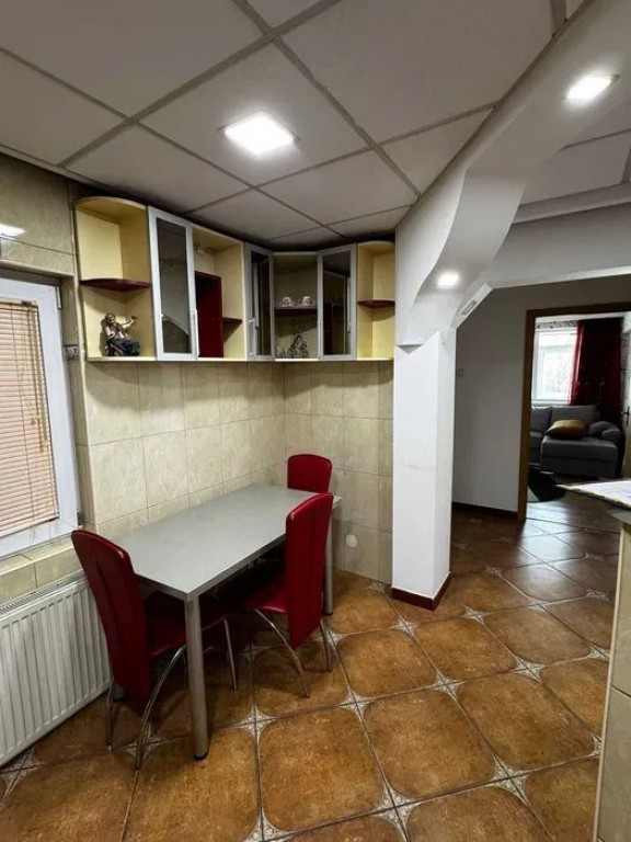 Apartament 3 camere decomandat Giurgiului