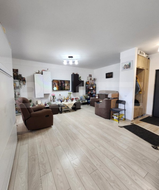 Apartament semidecomandat, 52 mp, lift, parcare subterana, z
