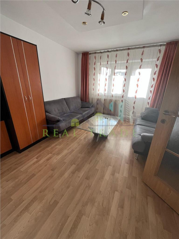 Apartament 2 camere decomandat etaj intermediar Centrul Civi