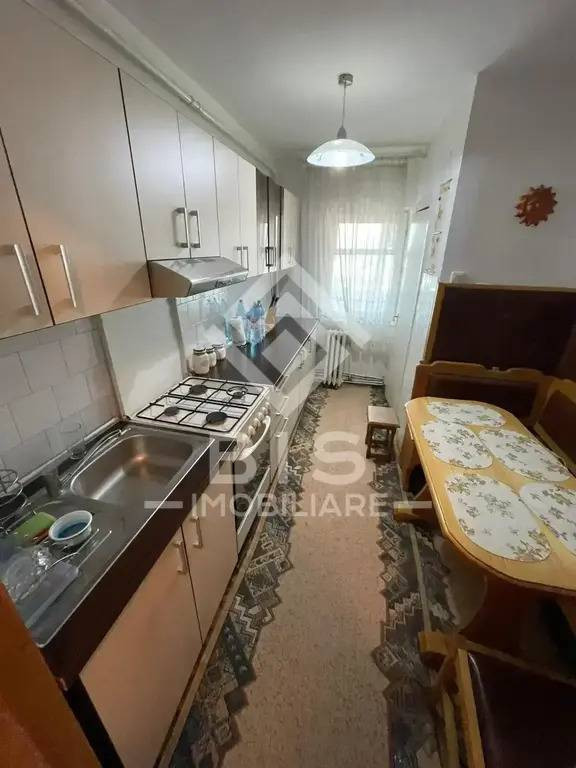 Apartament decomandat 3 camere 2 băi