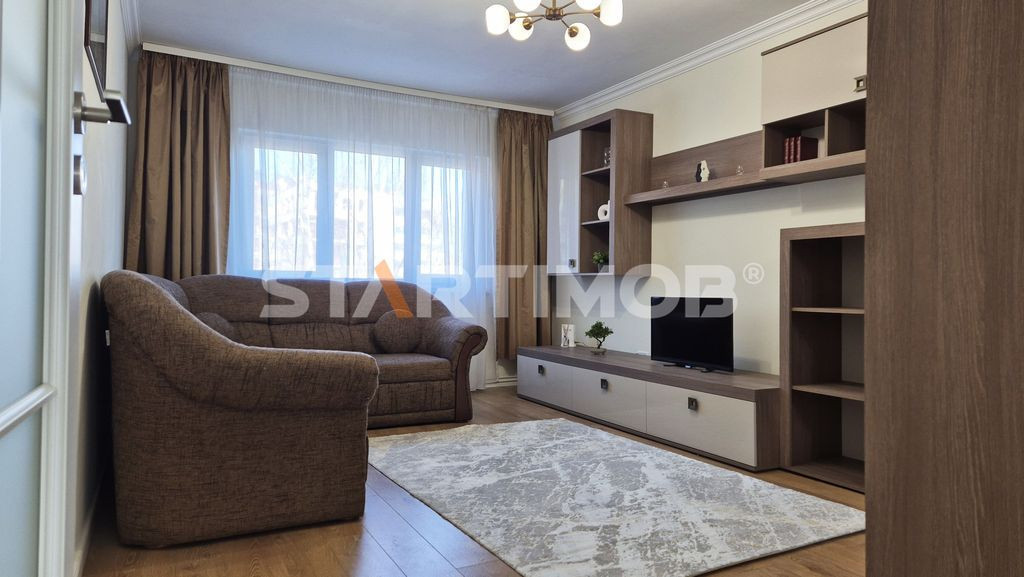 Apartament 2 camere cu parcare zona Judetean