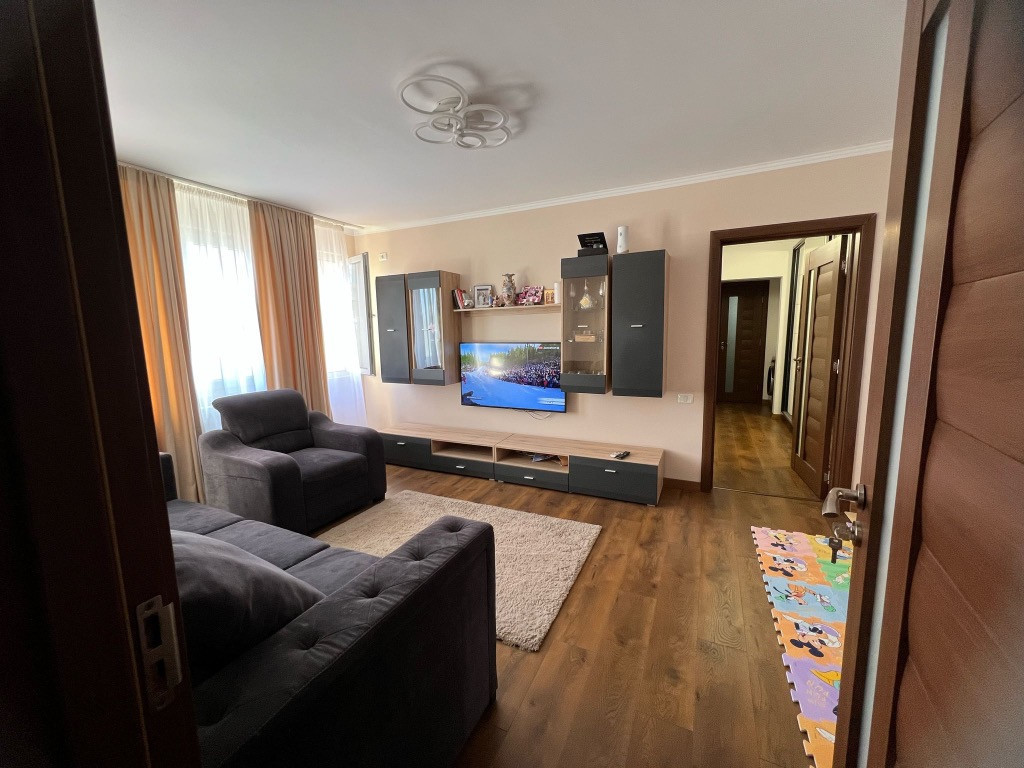 Apartament 3 camere parc ior titan