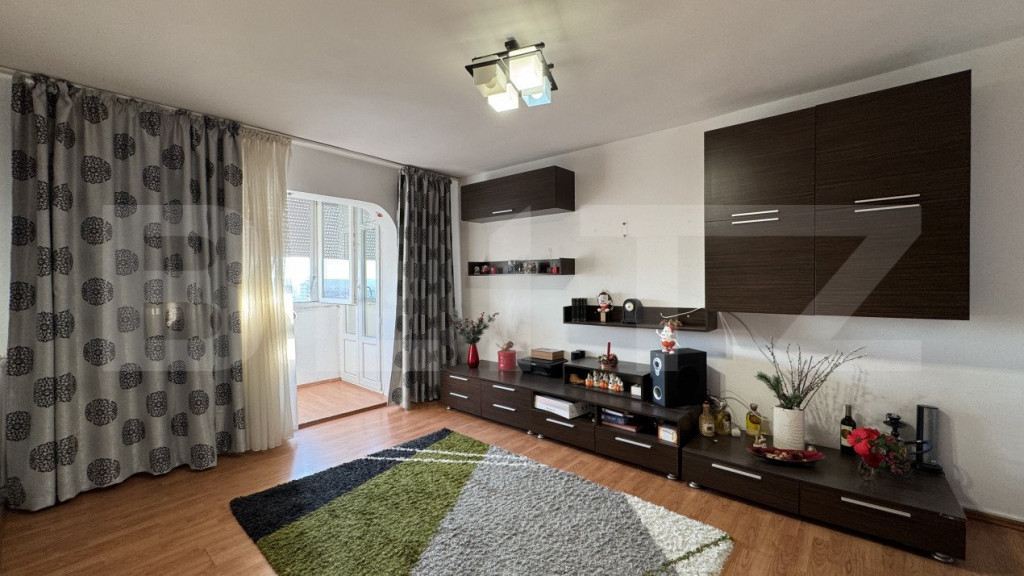 Apartament decomandat 3 camere