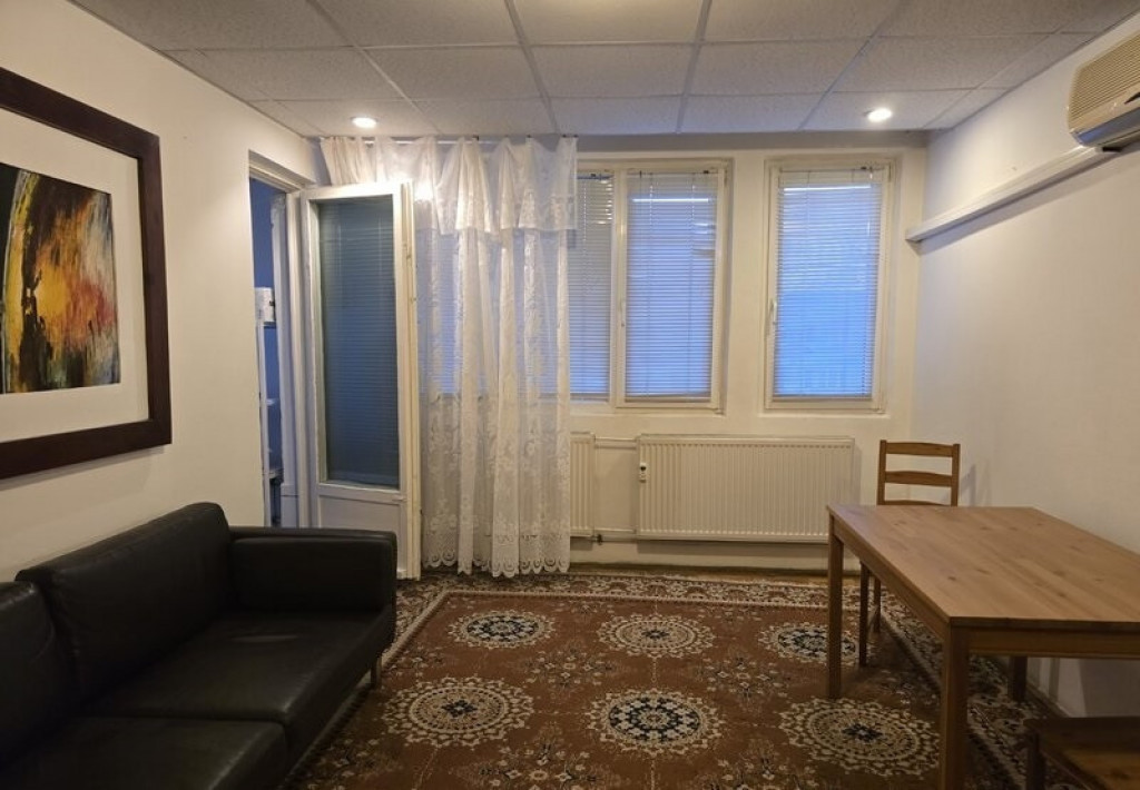 Apartament cu 3 camere