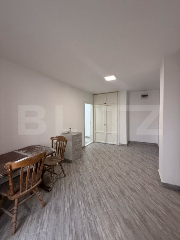 Apartament cu 3 camere