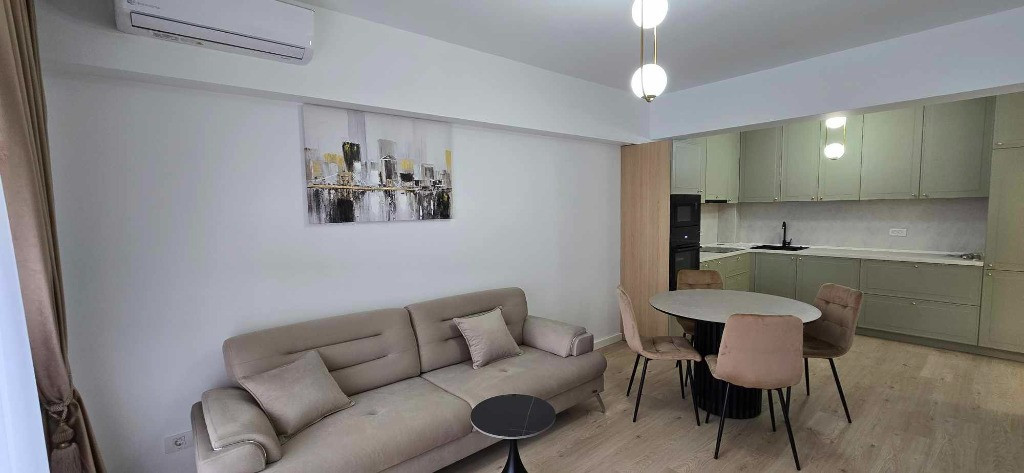 Apartament 3 camere de vanzare