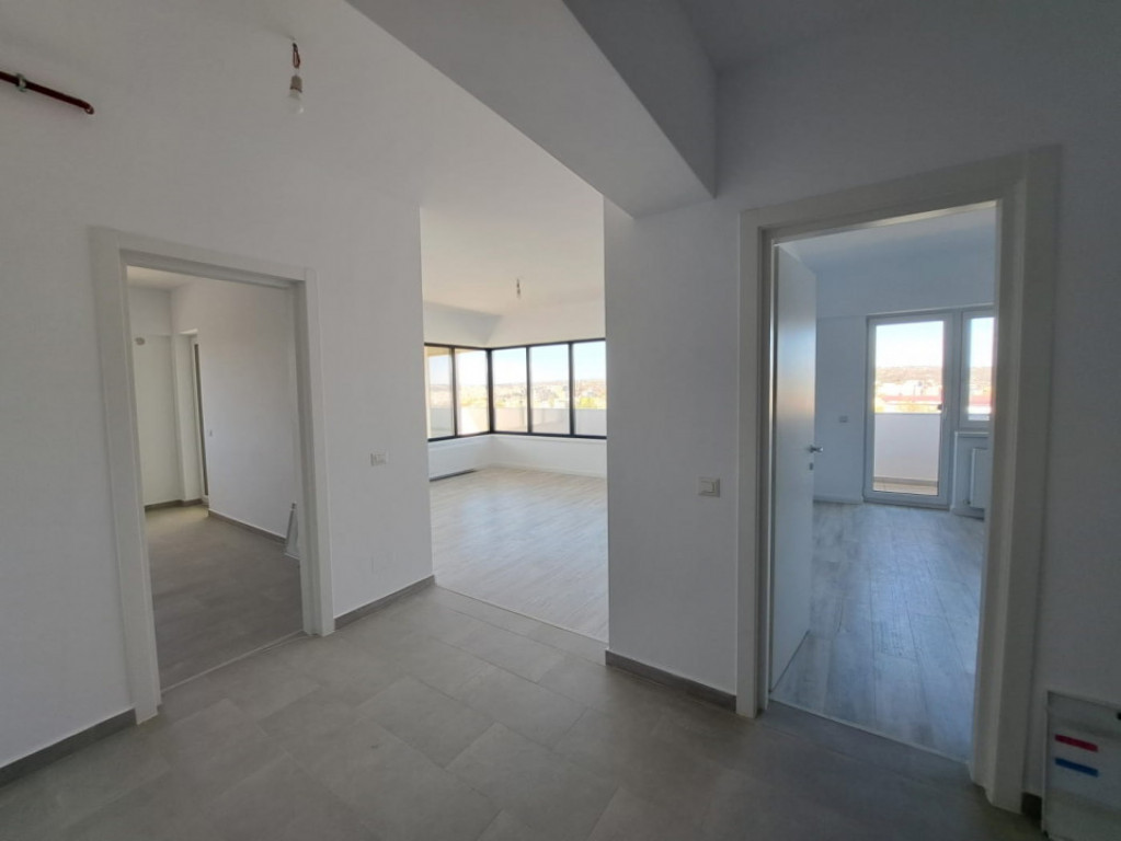 *UNIREA TOWERS* APARTAMENT 2 CAMERE - DECOMANDAT