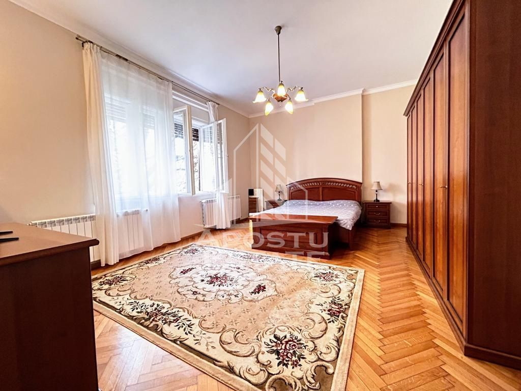 Apartament exclusivist cu 3 camere in zona Medicinei.