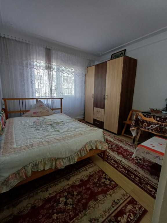 Zimbru- Apartament 3 camere- etajul 2