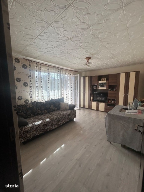 Apartament 3 camere decomandat Aleea Negoiu