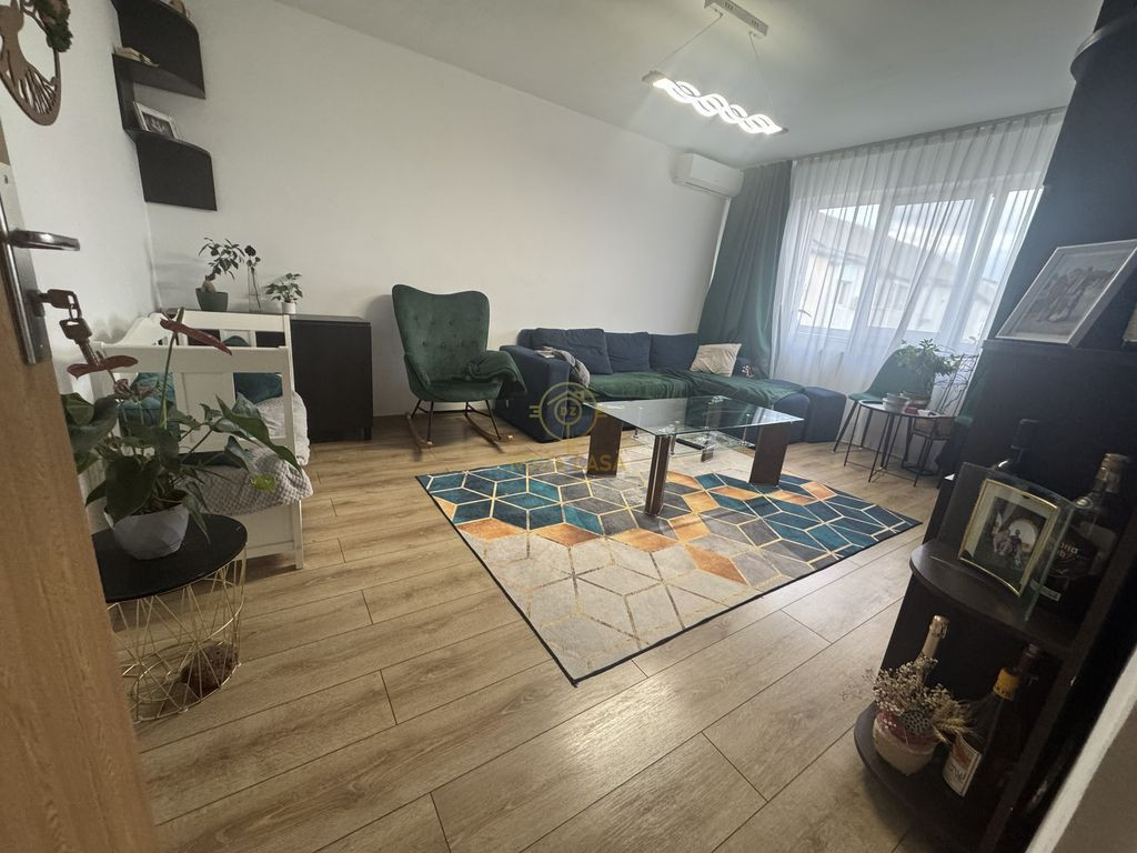 De vanzare Apartament cu 3 camere si 2 bai- Baia Mare