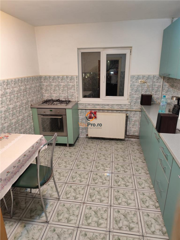 Apartament 4 camere etaj 2 cu vedere pe 3 parti zona Aradulu