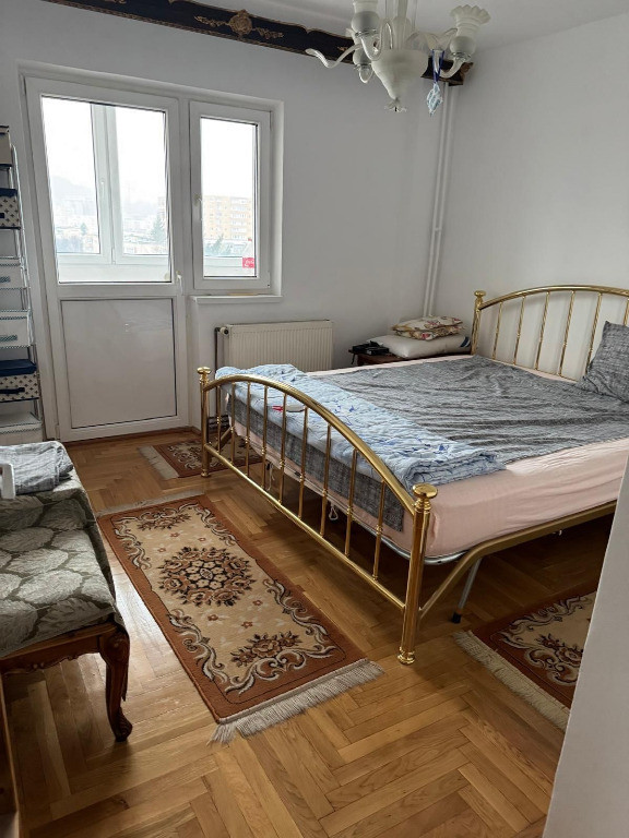 Apartament de 3 camere zona ASTRA