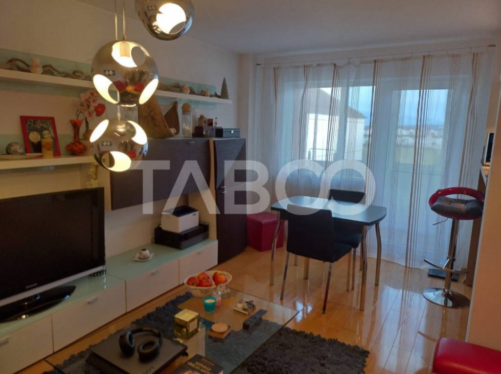 Apartament 2 camere de vanzare 44 mpu balcon zona Siretului