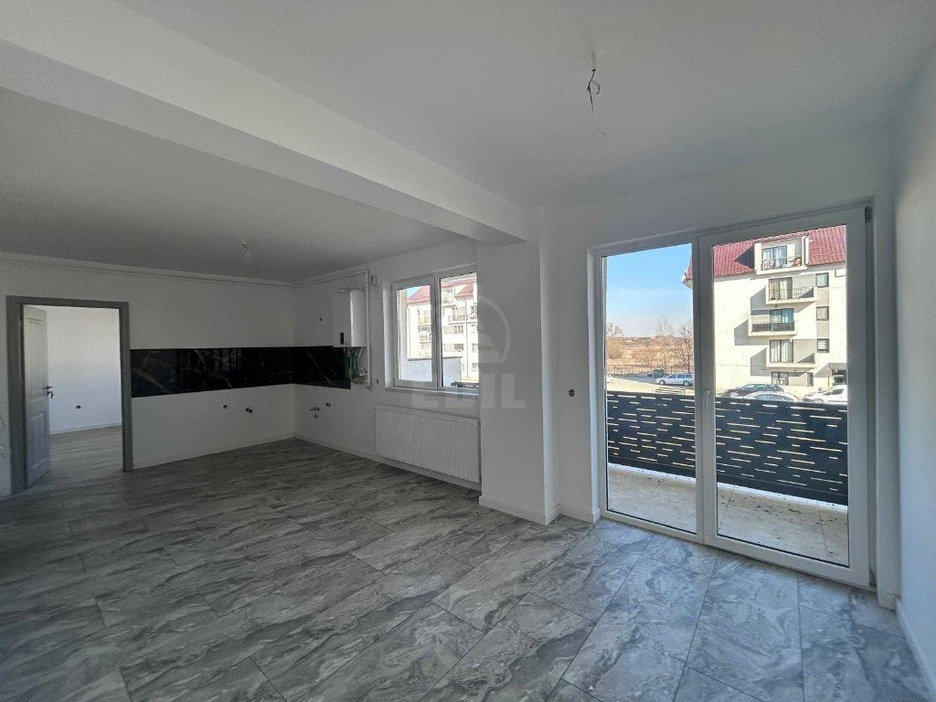 Apartament 3 camere semidecomandat zona Tineretului