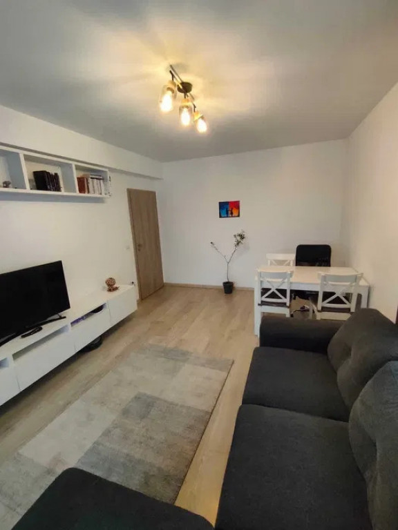 Apartament 2 cam 50 MP