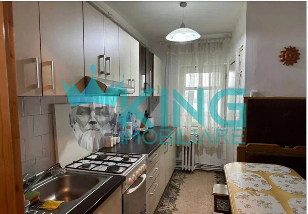 Apartament 3 camere Zona Andrei Muresanu