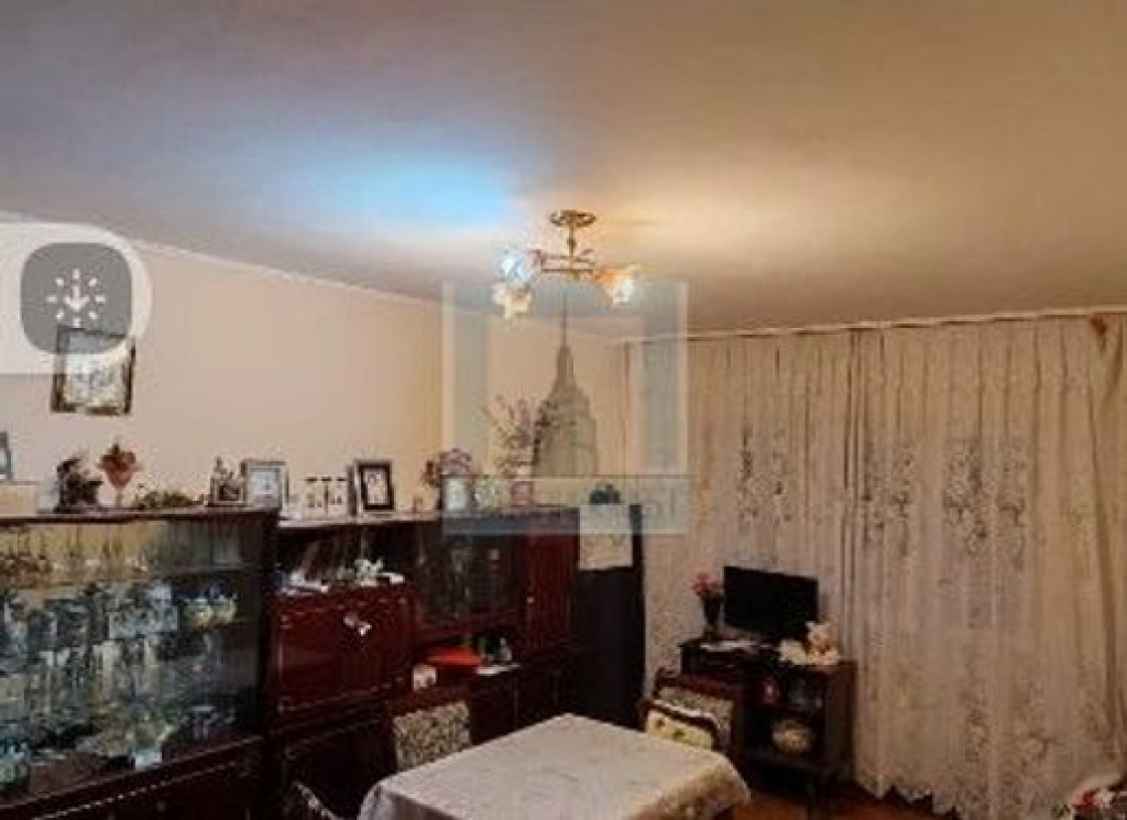 Apartament 3 camere decomandat - zona Racadau