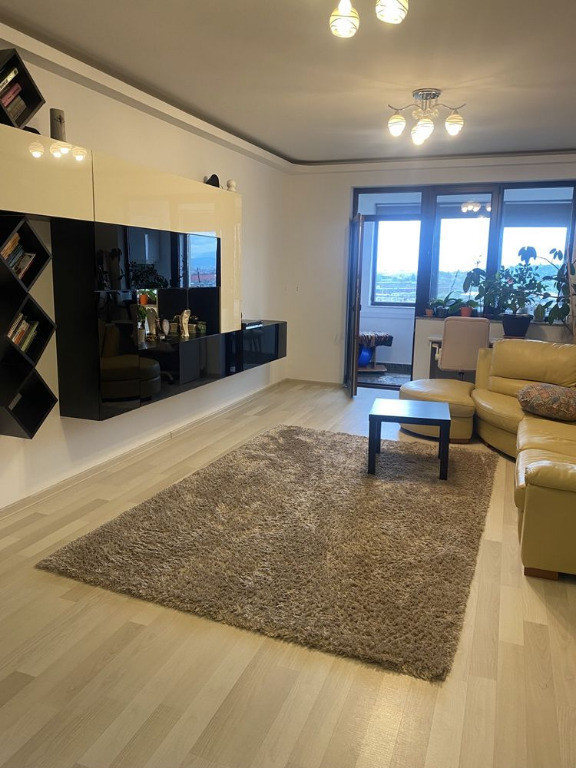 Apartament 2 camere TRACTORUL,isaran