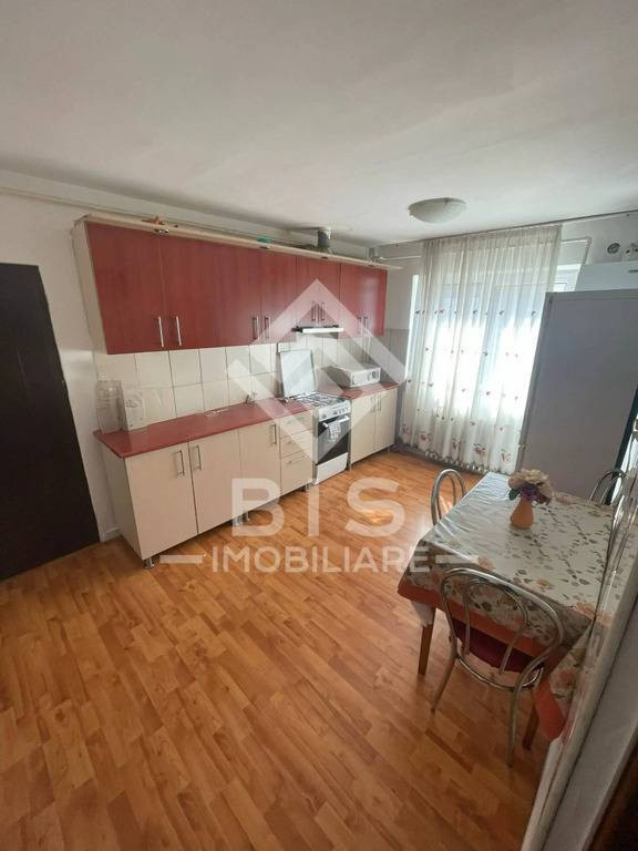 Apartament semidecomandat -Zona Lama