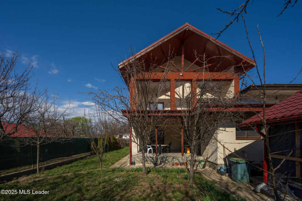Vilă Impresionantă în Tunari - Spațiu, Confort și